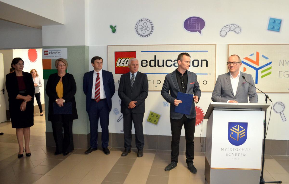 LEGO Education Innovációs Stúdió a Nyíregyházi Egyetemen